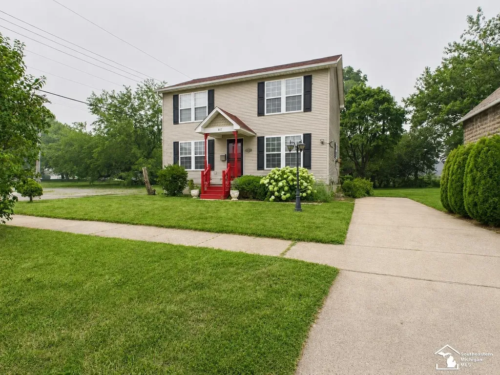 817 W 5th Street Monroe Charter Township MI 48161