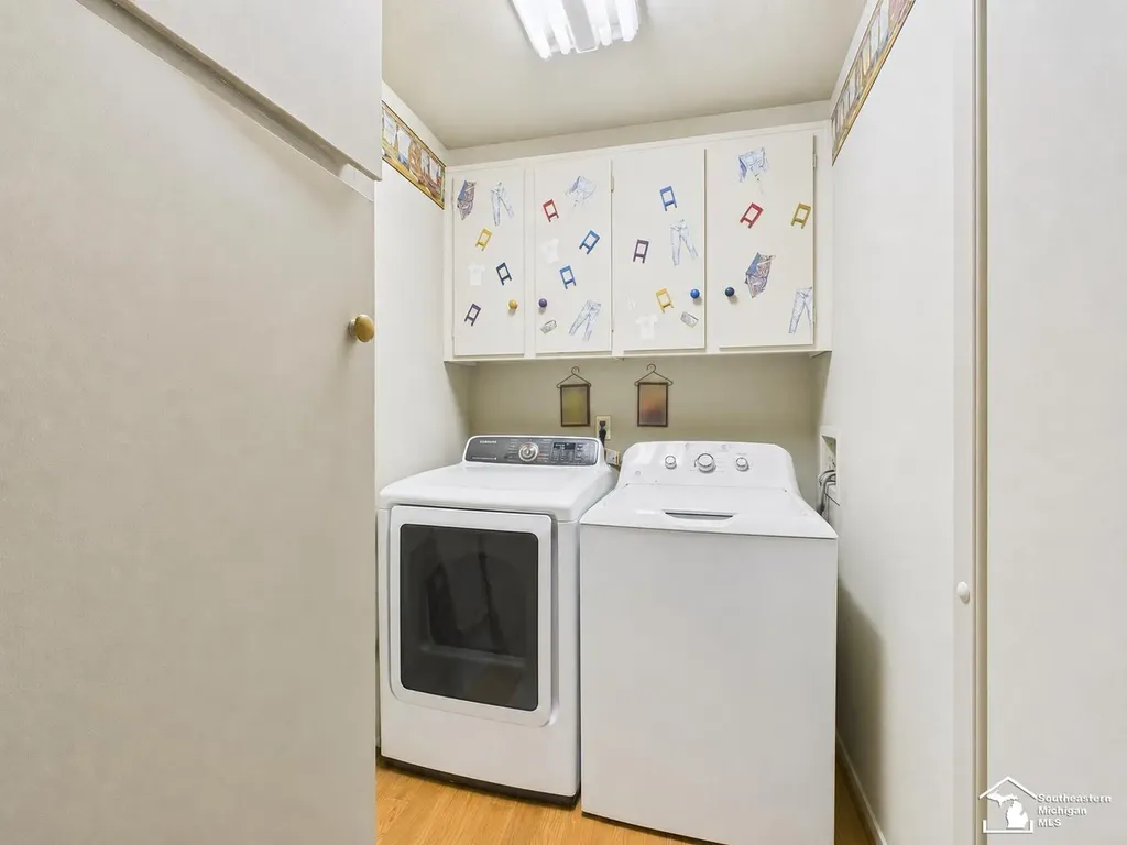 817 W 5th Street Monroe Charter Township MI 48161