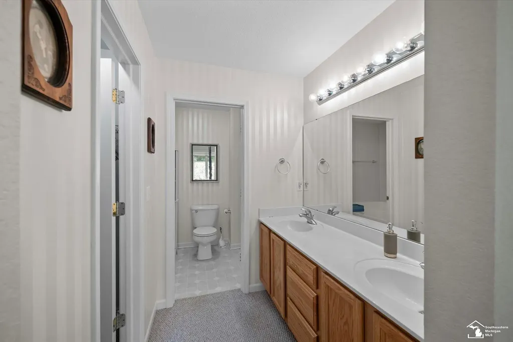 6646 Greenbriar Lane Bedford Township MI 48182