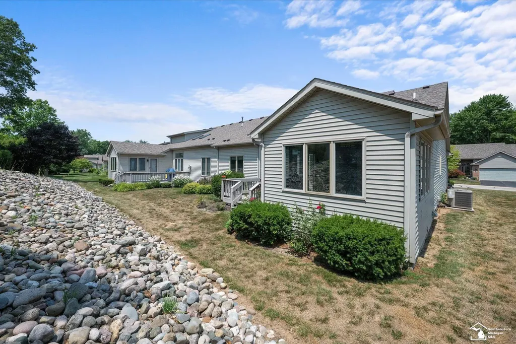 6646 Greenbriar Lane Bedford Township MI 48182