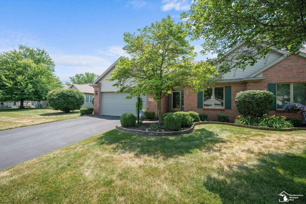 6646 Greenbriar Lane Bedford Township MI 48182