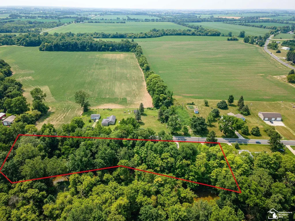 1606 Mooreville Road York Charter Township MI 48160