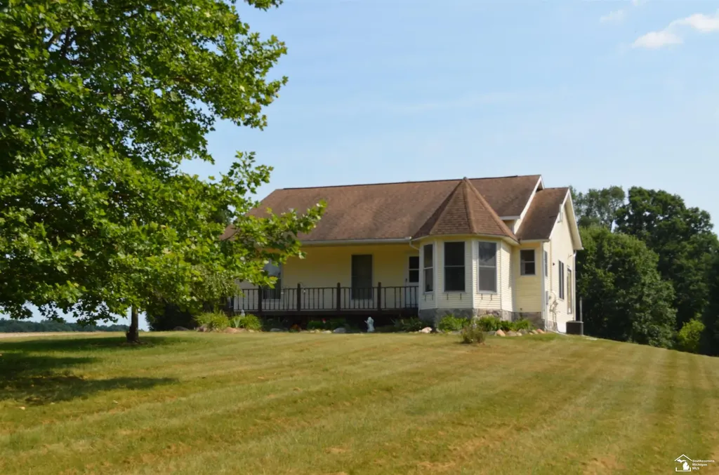 2977 Oakley Road Ingham Township MI 49285
