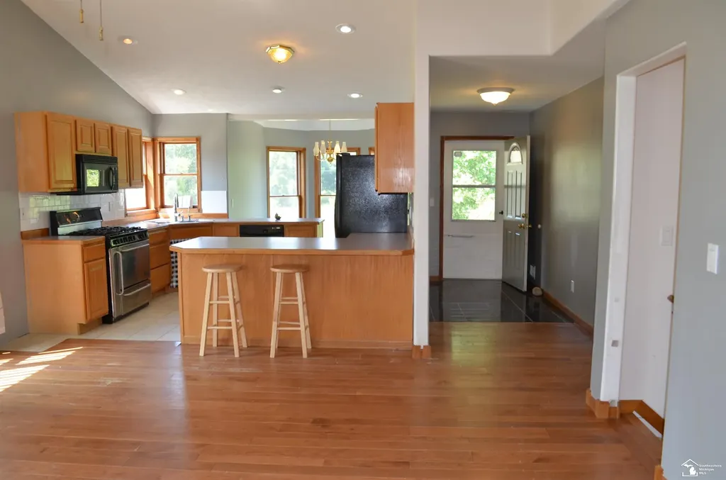 2977 Oakley Road Ingham Township MI 49285