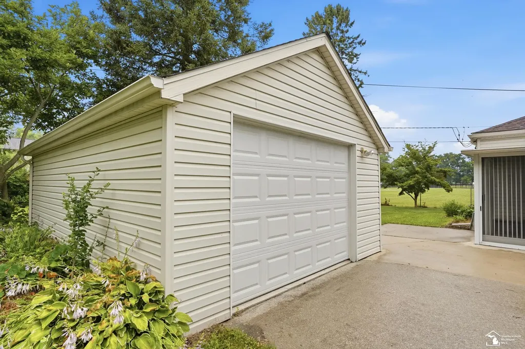 12891 Crane Street Carleton Village MI 48117