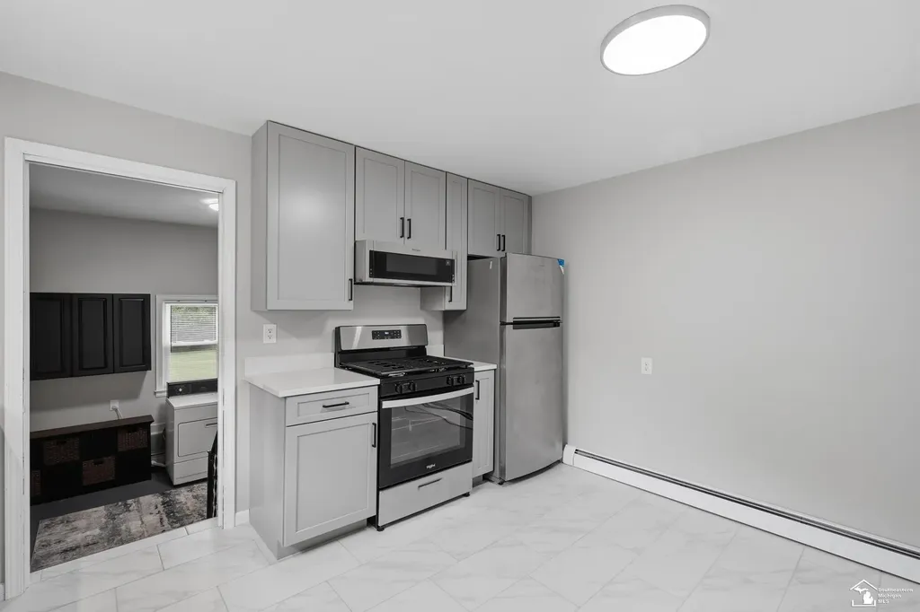 12891 Crane Street Carleton Village MI 48117