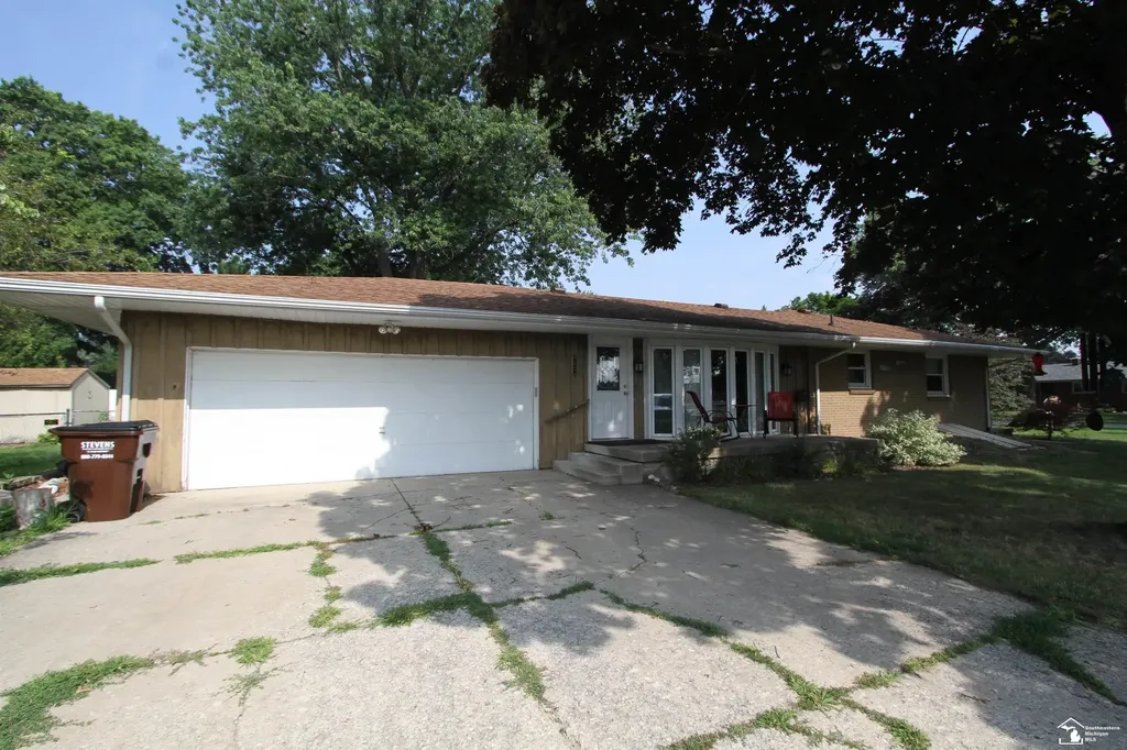 5043 Brentwood Drive Monroe Charter Township MI 48161