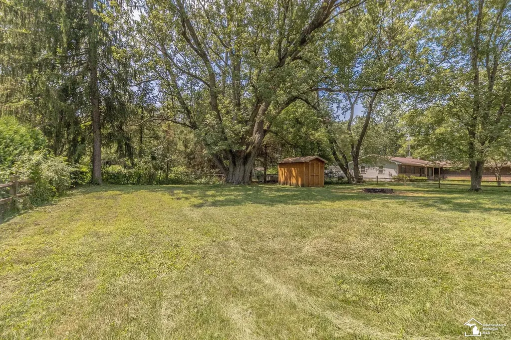 8413 Summerfield Road Bedford Township MI 48144