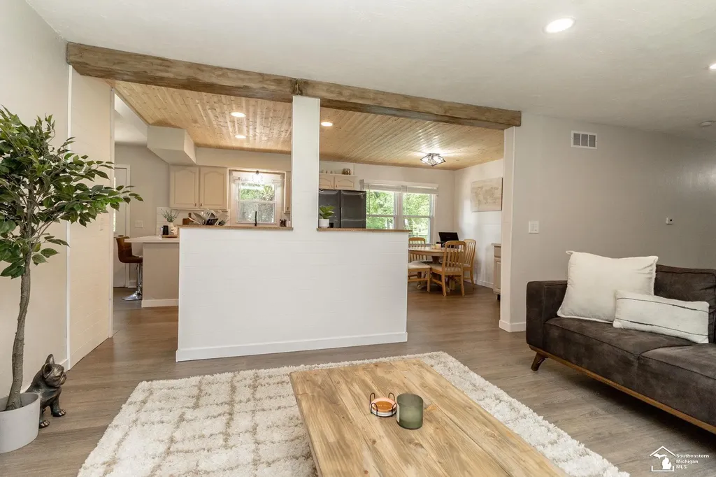 8413 Summerfield Road Bedford Township MI 48144