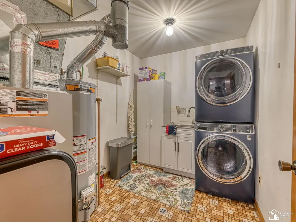 24860 Woodland Drive Brownstown Charter Township MI 48134