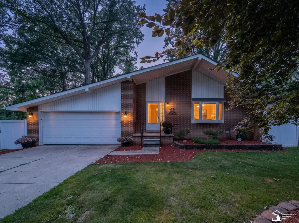 24860 Woodland Drive Brownstown Charter Township MI 48134