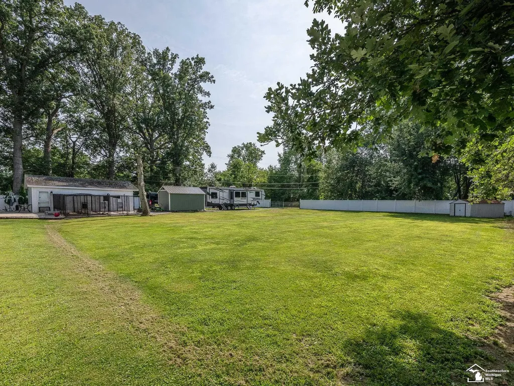 24860 Woodland Drive Brownstown Charter Township MI 48134