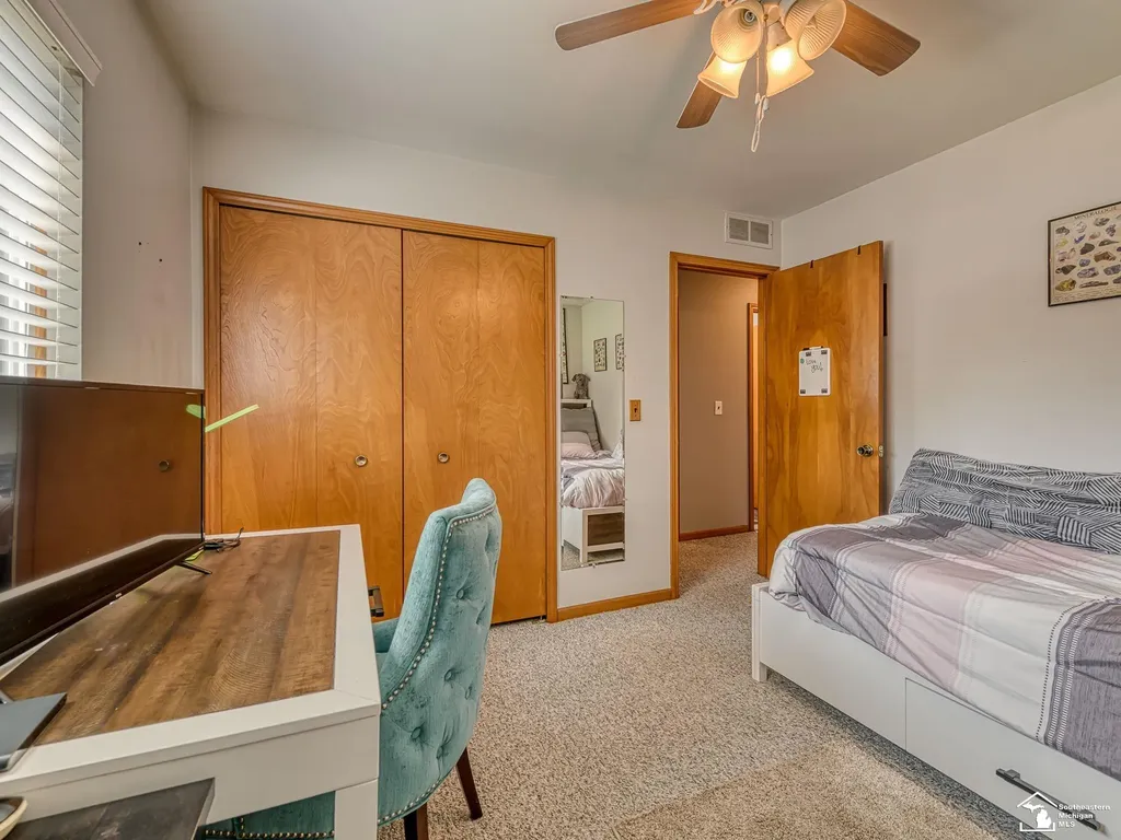 24860 Woodland Drive Brownstown Charter Township MI 48134