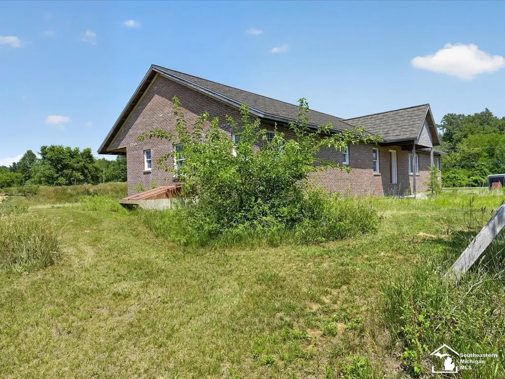 14844 Ida West Road Petersburg City MI 49270