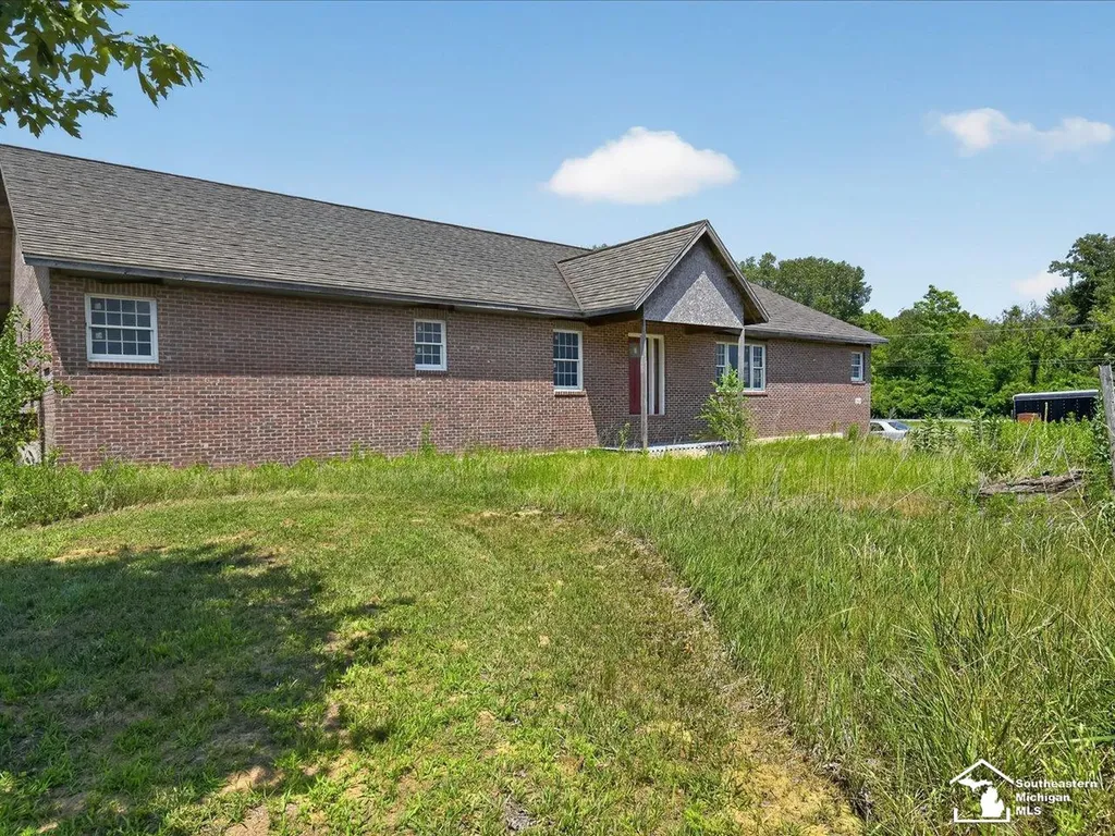 14844 Ida West Road Petersburg City MI 49270