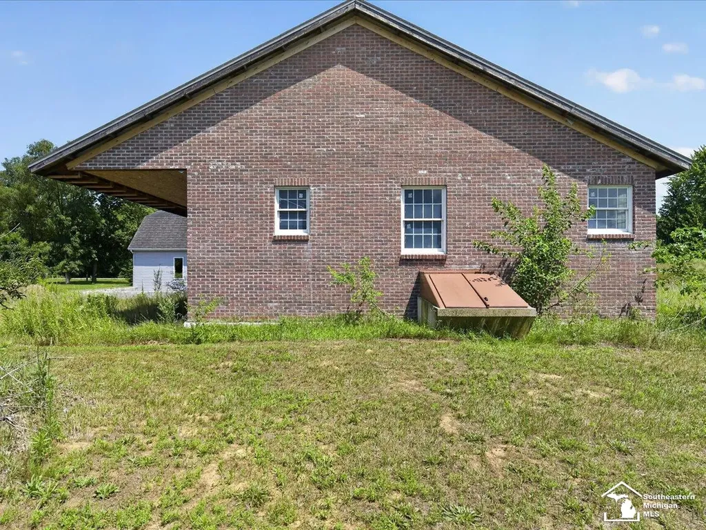 14844 Ida West Road Petersburg City MI 49270