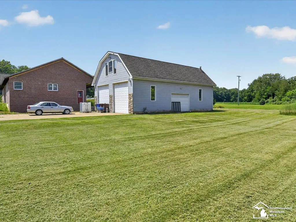 14844 Ida West Road Petersburg City MI 49270