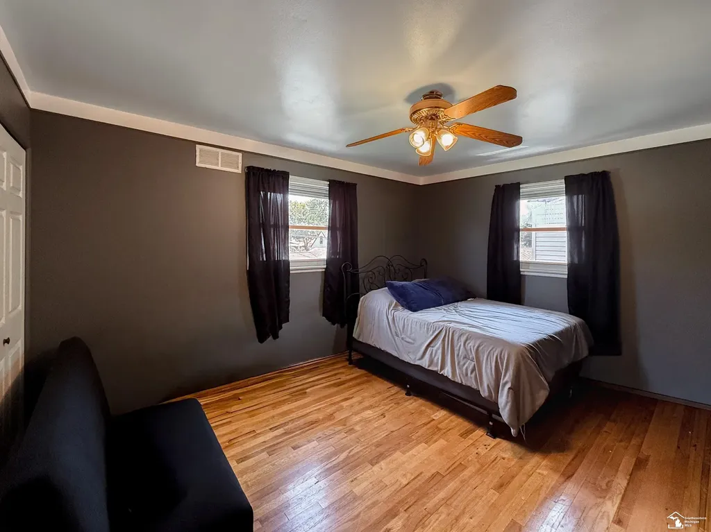 7809 Campbell Street Taylor City MI 48180