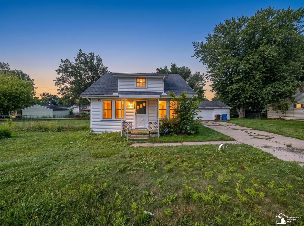 3278 Maplewood Street Frenchtown Township MI 48162