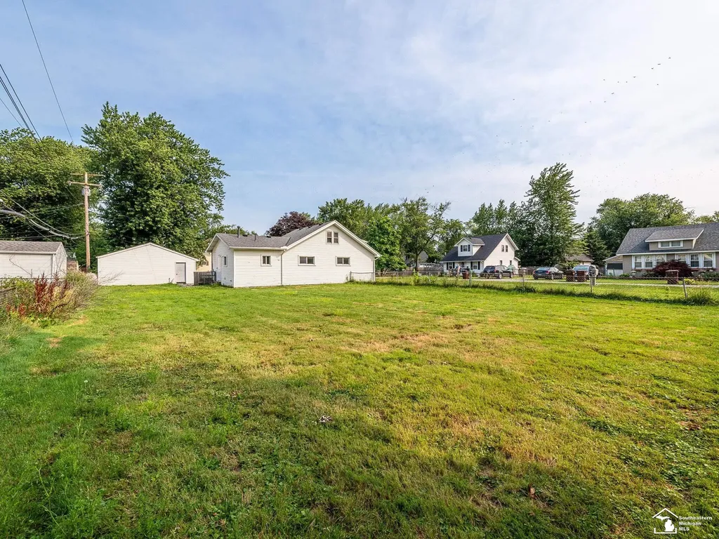 3278 Maplewood Street Frenchtown Township MI 48162