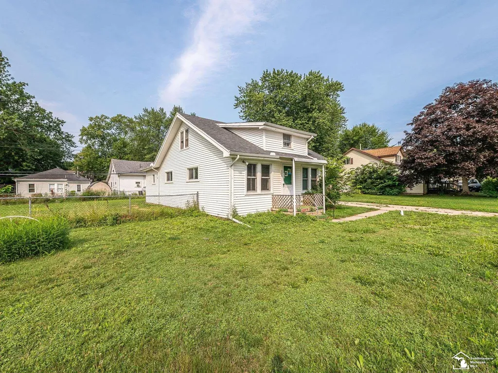 3278 Maplewood Street Frenchtown Township MI 48162