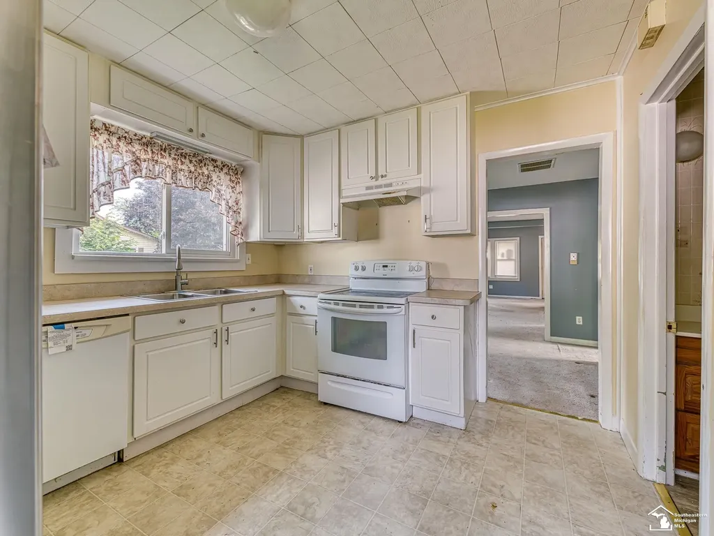 3278 Maplewood Street Frenchtown Township MI 48162