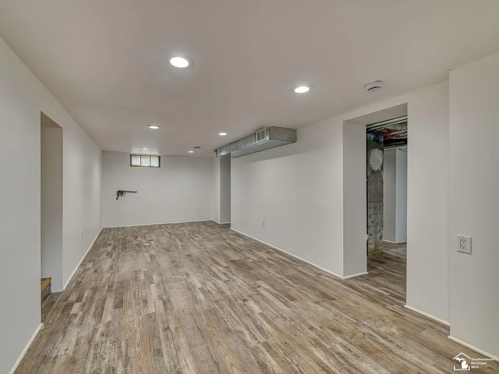 1322 Michigan Avenue Monroe Charter Township MI 48162