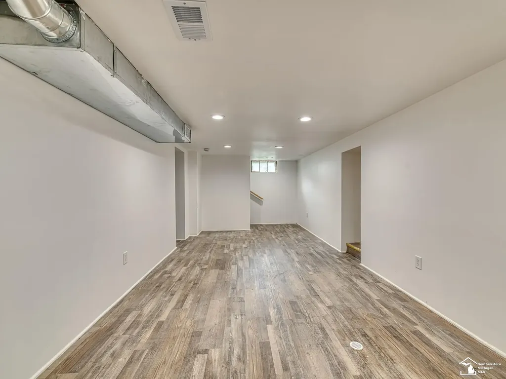 1322 Michigan Avenue Monroe Charter Township MI 48162