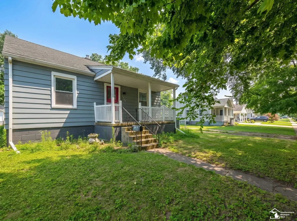 1322 Michigan Avenue Monroe Charter Township MI 48162