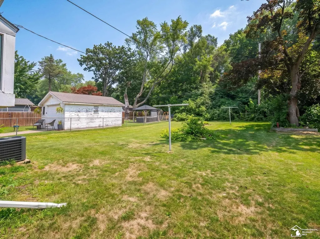 1322 Michigan Avenue Monroe Charter Township MI 48162