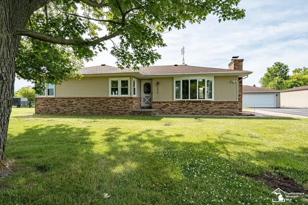 5848 Leroux Road Frenchtown Township MI 48166