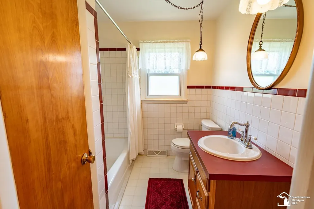 5848 Leroux Road Frenchtown Township MI 48166