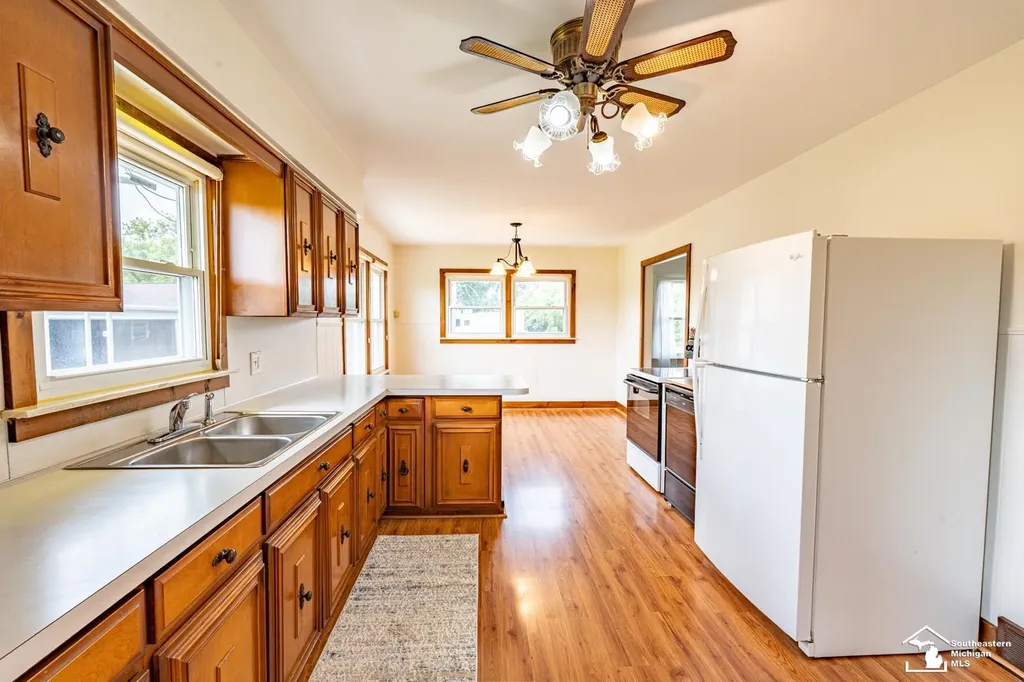5848 Leroux Road Frenchtown Township MI 48166