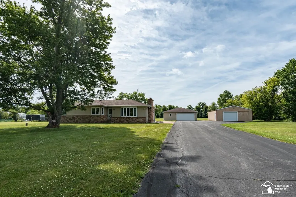 5848 Leroux Road Frenchtown Township MI 48166