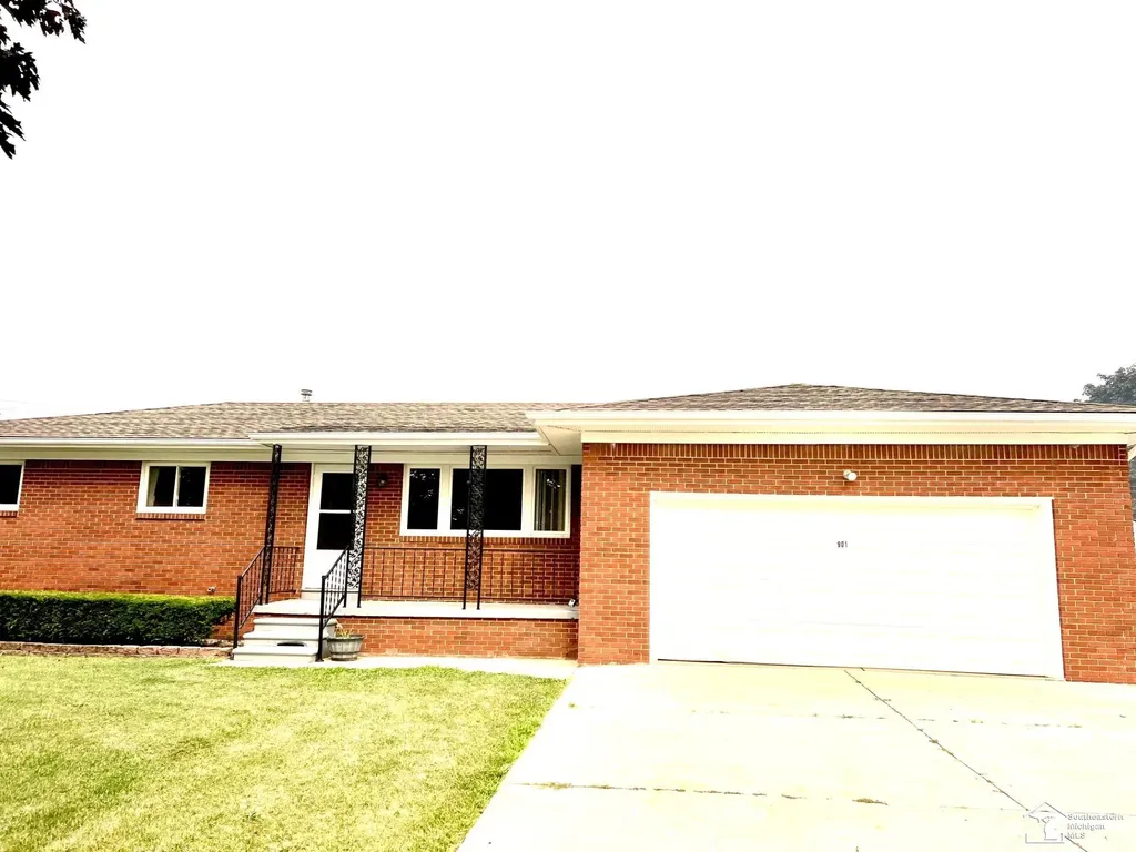 901 Huber Drive Monroe City MI 48162