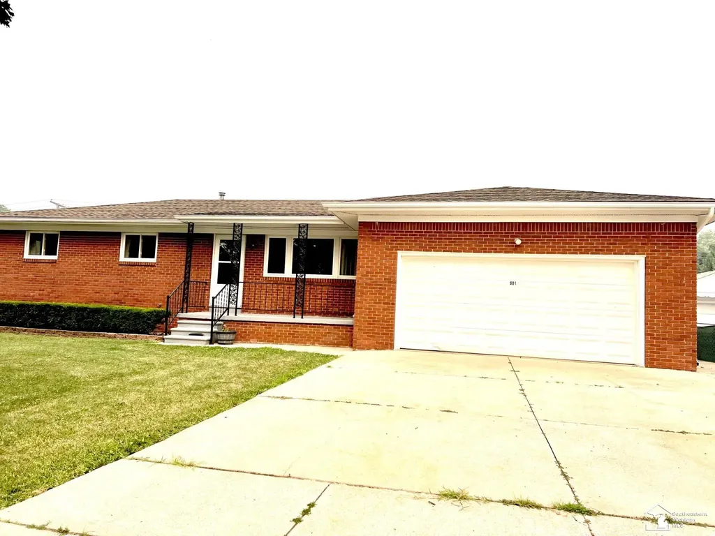 901 Huber Drive Monroe City MI 48162