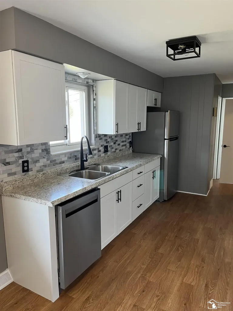 901 Huber Drive Monroe City MI 48162