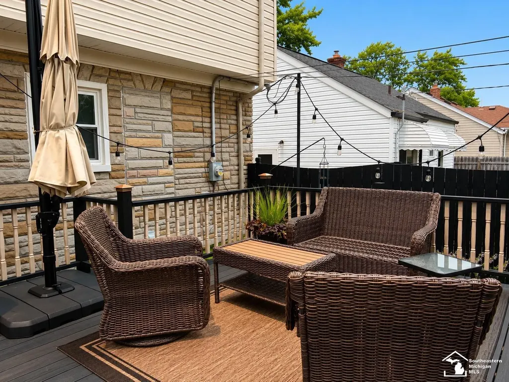 1099 Cora Street Wyandotte City MI 48192
