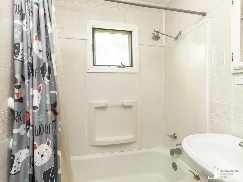 3840 W Erie Road Bedford Township MI 48182