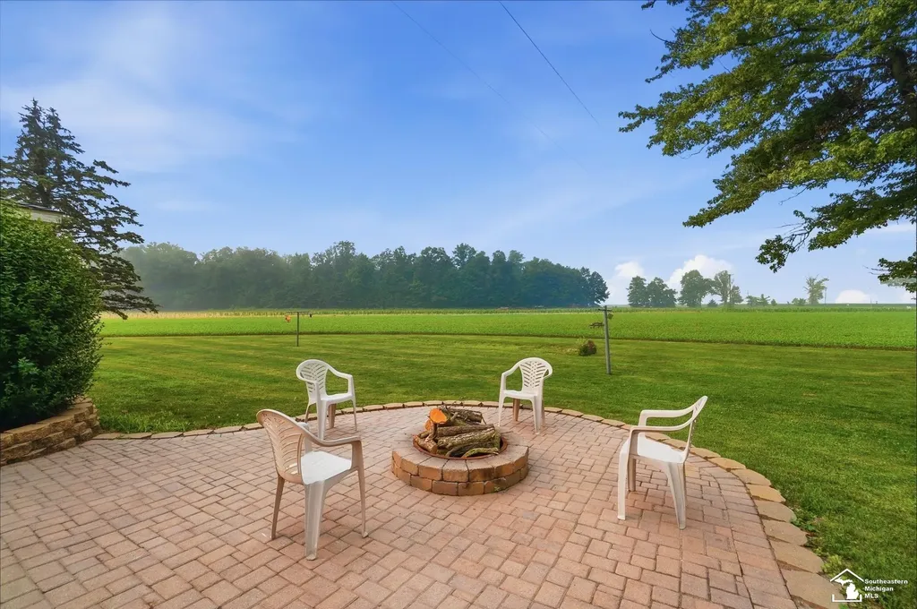 4165 Fay Road Exeter Township MI 48117