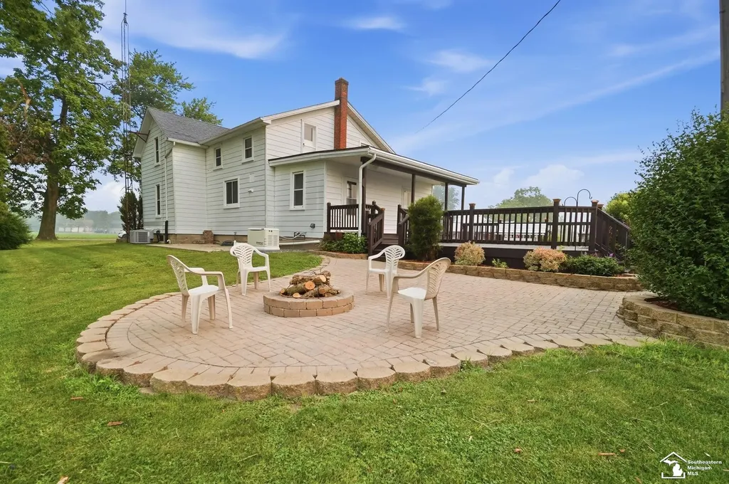 4165 Fay Road Exeter Township MI 48117