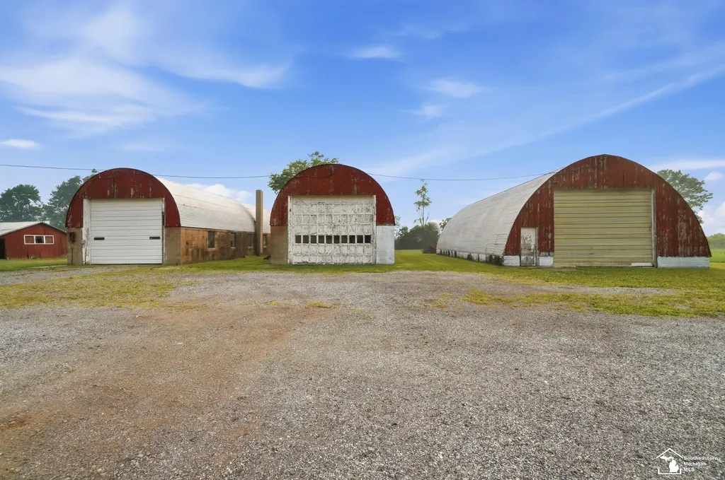 4165 Fay Road Exeter Township MI 48117