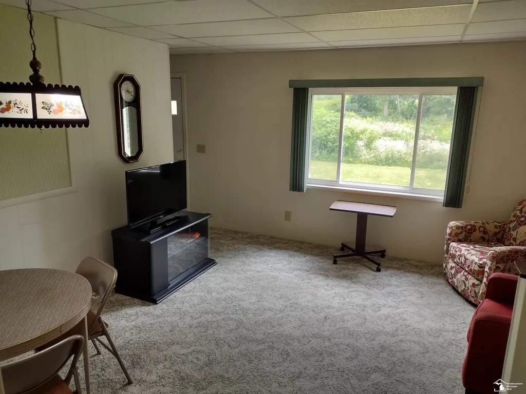 1115 Cherry Street Unknown City MI 48182