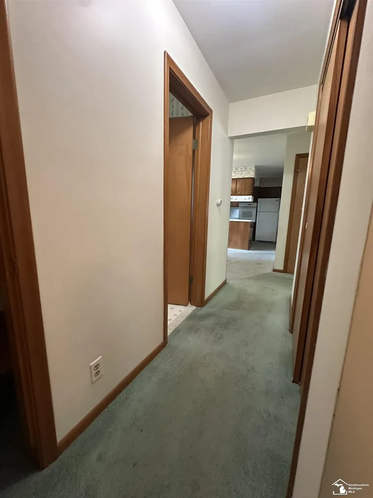 53 Calvin Street Frenchtown Township MI 48162