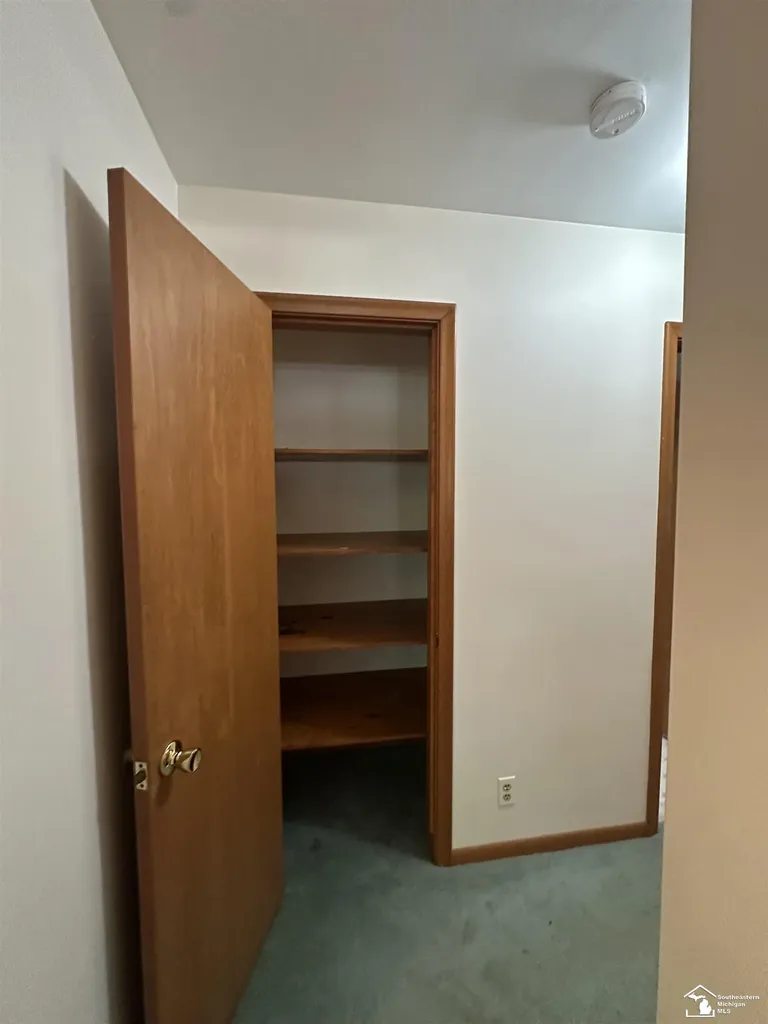 53 Calvin Street Frenchtown Township MI 48162