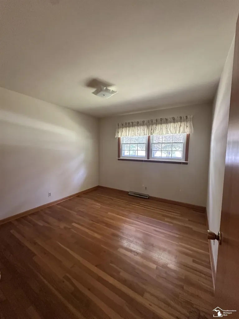 53 Calvin Street Frenchtown Township MI 48162
