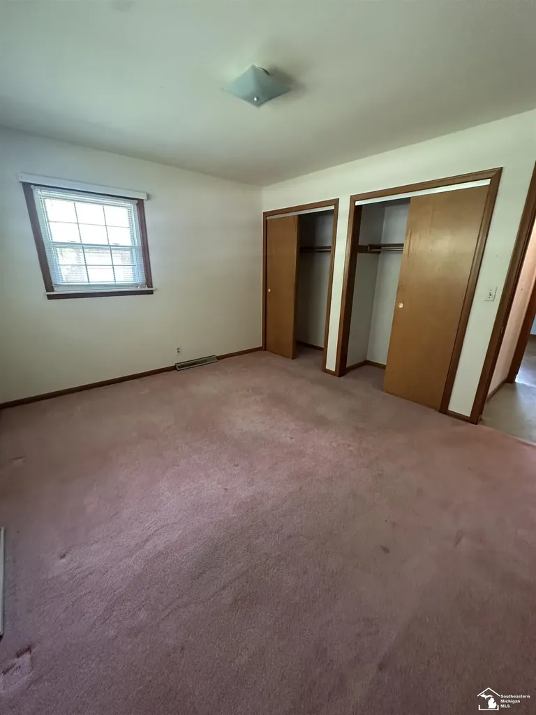 53 Calvin Street Frenchtown Township MI 48162