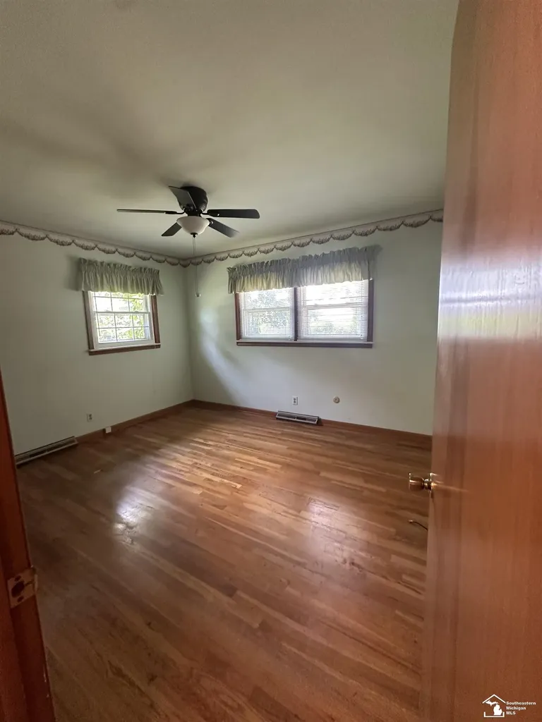 53 Calvin Street Frenchtown Township MI 48162