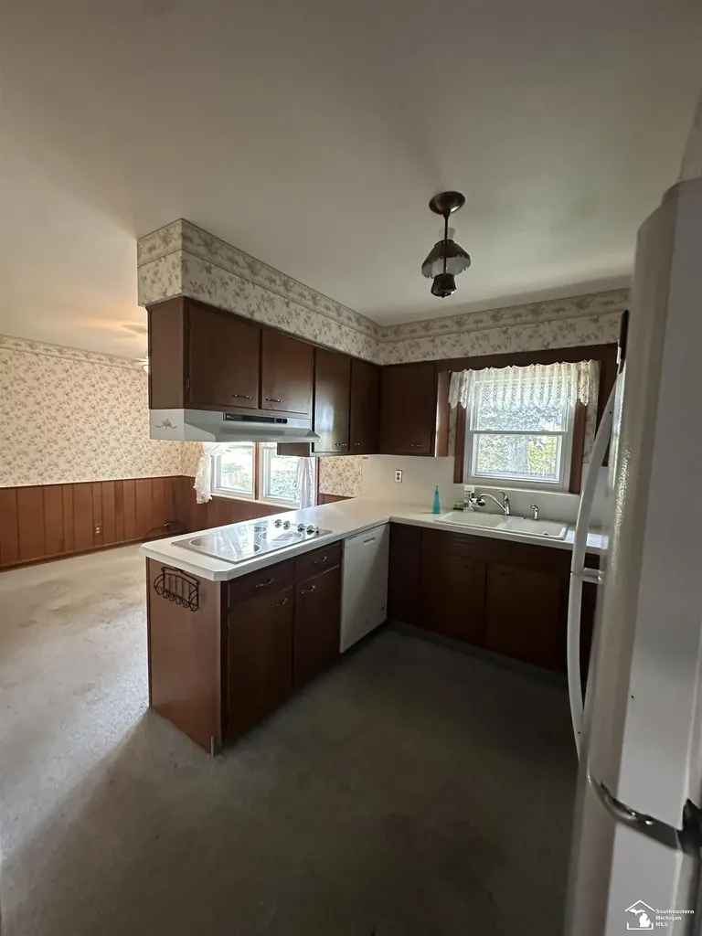 53 Calvin Street Frenchtown Township MI 48162