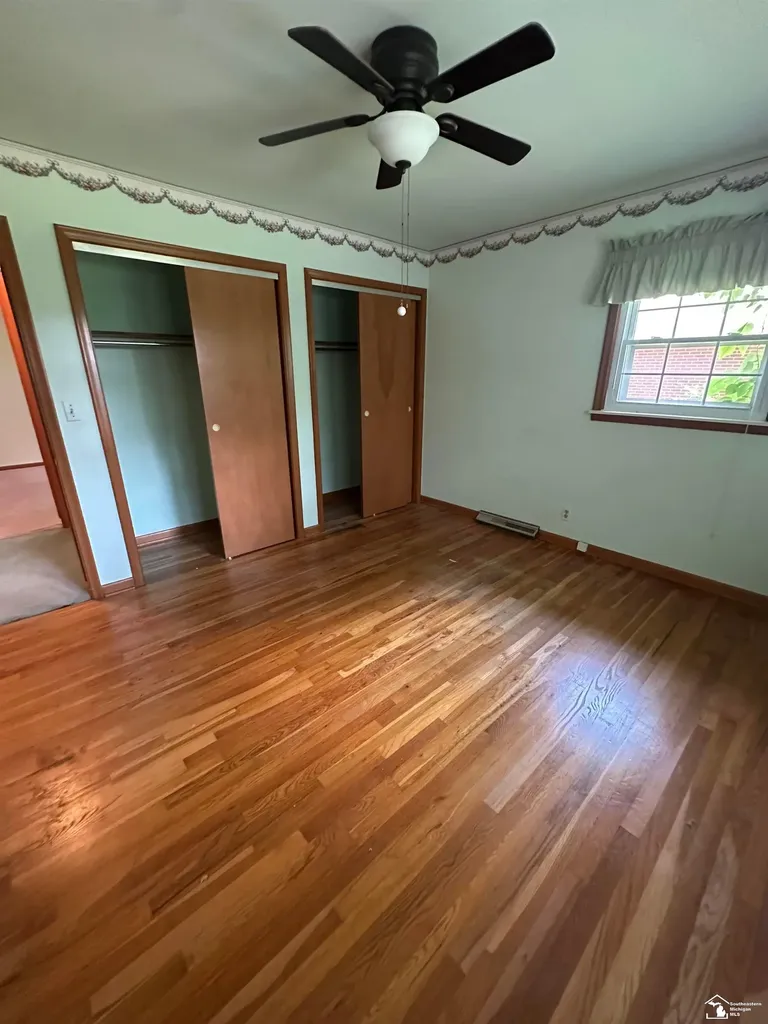 53 Calvin Street Frenchtown Township MI 48162
